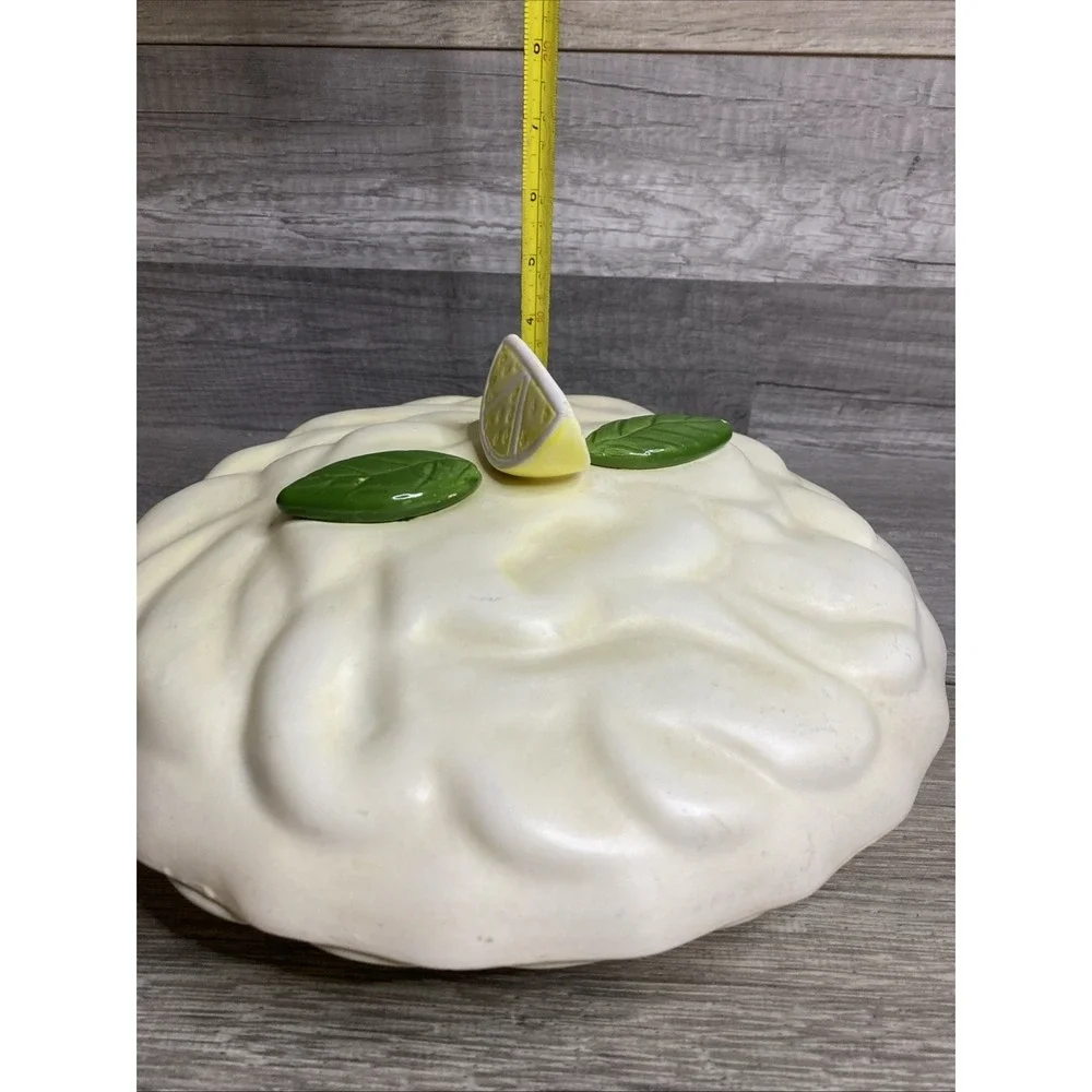 Vintage Lemon Meringue Recipe Pie Dish w 3-D Lid Ceramic Pie Dish